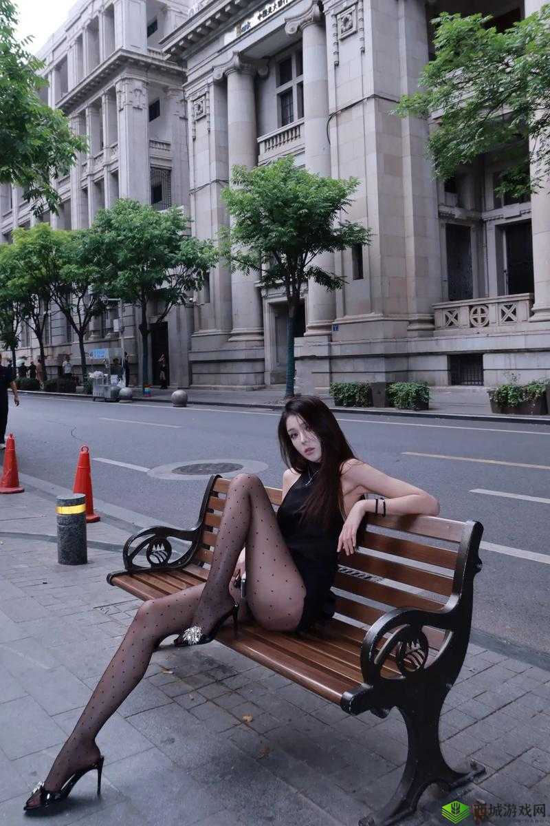 美女张开腿给男人桶爽久久：一场让人血脉贲张的激情体验